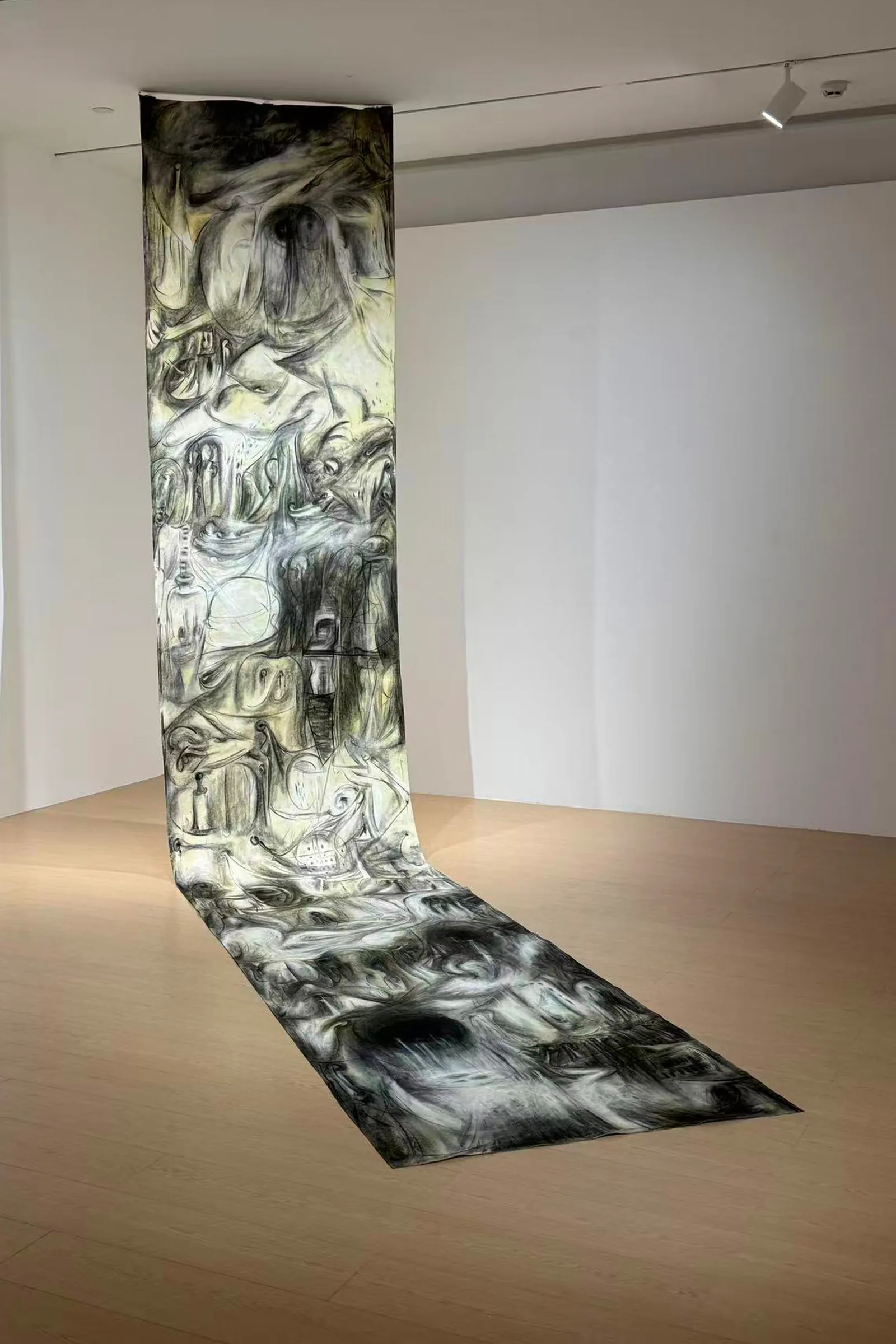 Perceiving and Becoming - Zhang Zikang & Shao Yinong - installation view 2
